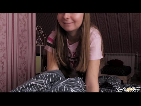 ❤️ Blondie imeb oma BFF-i sügavalt ja saab sperma suhu ☑  Seks at et.hentaiser.ru ️❤